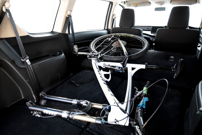 Suzuki Ertiga interior